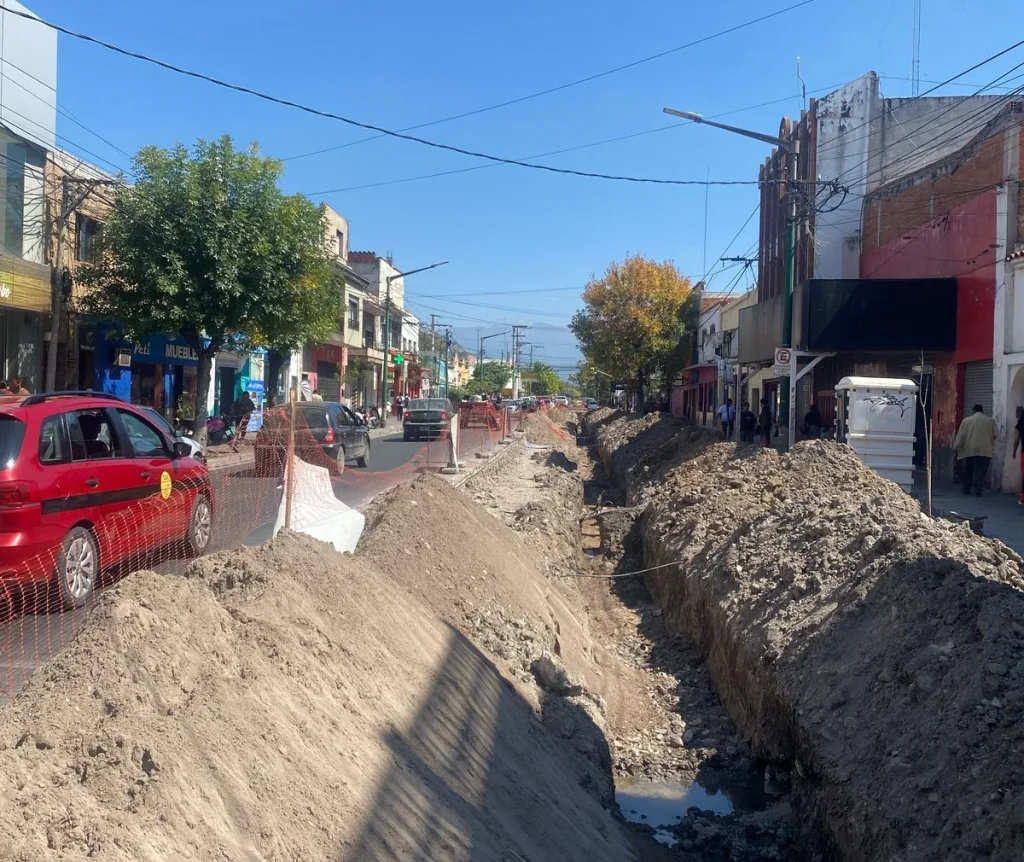 Municipalidad de Salta: Comenzó la obra de recambios de cañerías y mejoras en avenida San Martín al 1000