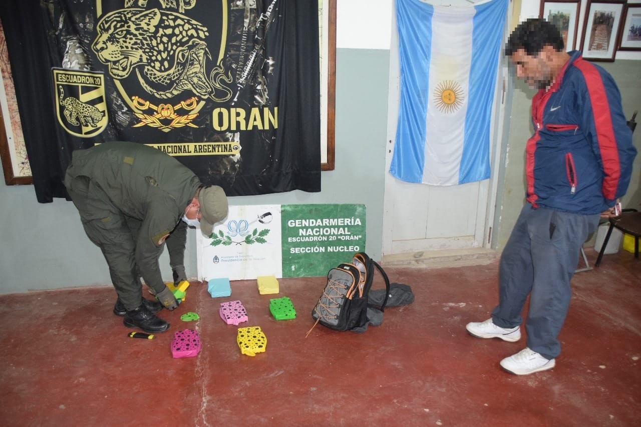 ocho_kilos_cocaina_en_globos-salta-5.jpeg