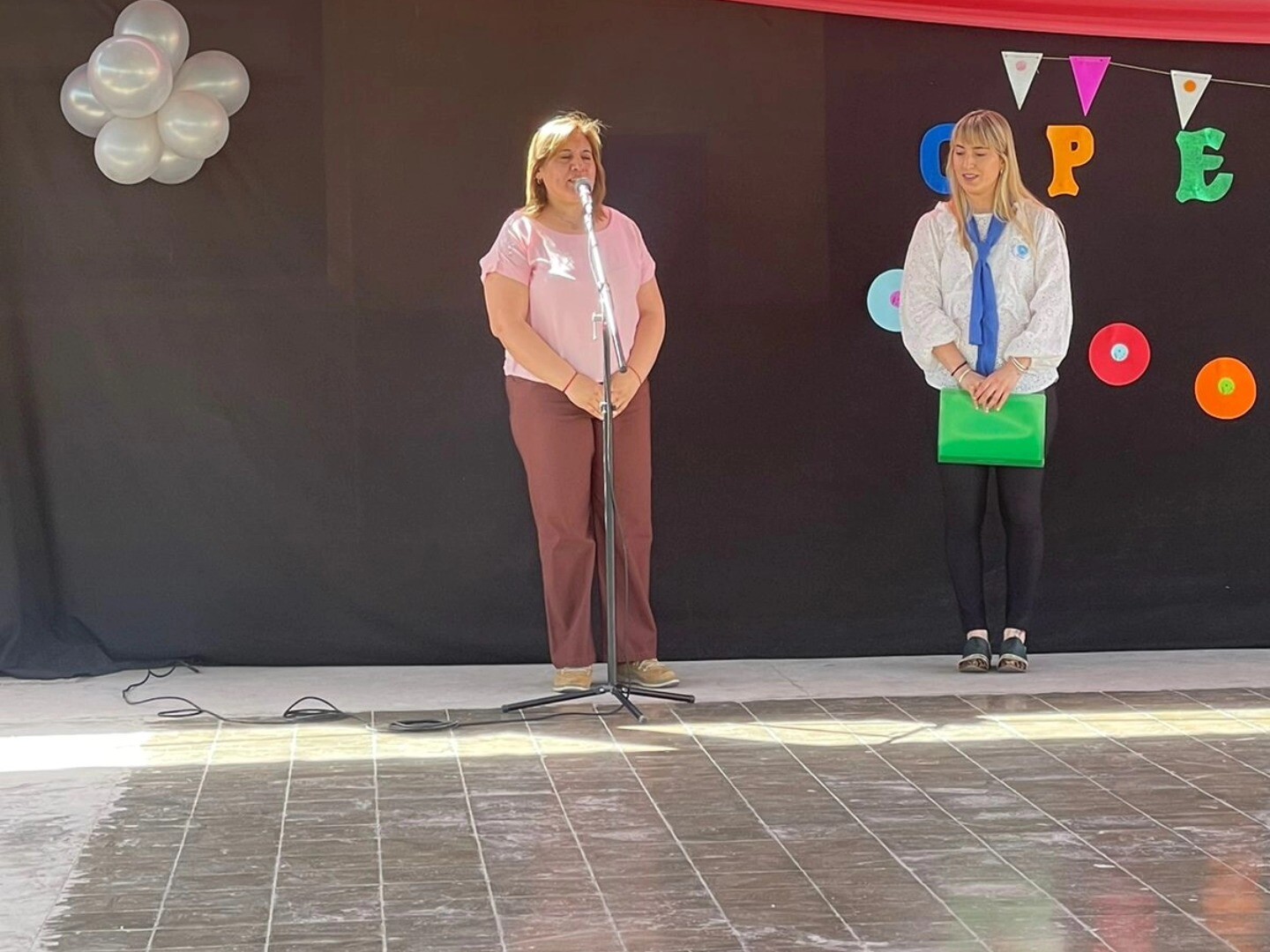 El Instituto Municipal de Ingles San Martin llevó adelante su muestra anual denominada «Open Day»