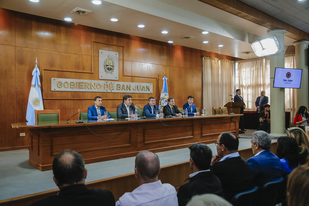 El Gobierno de San Juan lanzó un premio y programas por 7 millones para impulsar la ciencia y la innovación.
