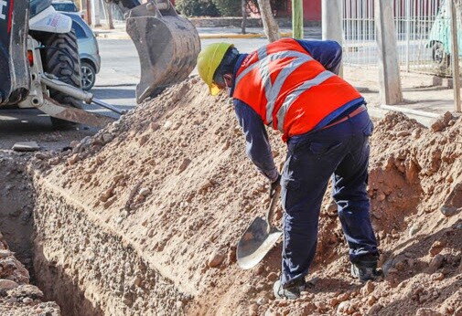 Este jueves OSSE amplía el servicio de agua potable para el barrio SUOES en Rawson