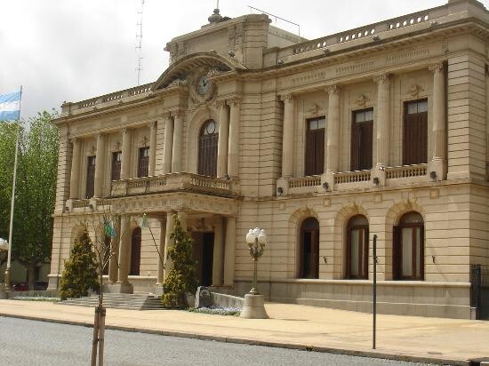Este martes se modificará el horario de atención en las dependencias municipales