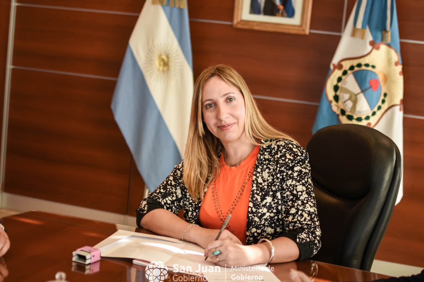 La ministra de Gobierno,Laura Palma anuncion que durante las tres noches de la FNS  el gobierno sorteará un matrimonio gratuito en alguno de los 5 sitios habilitados para casarse.