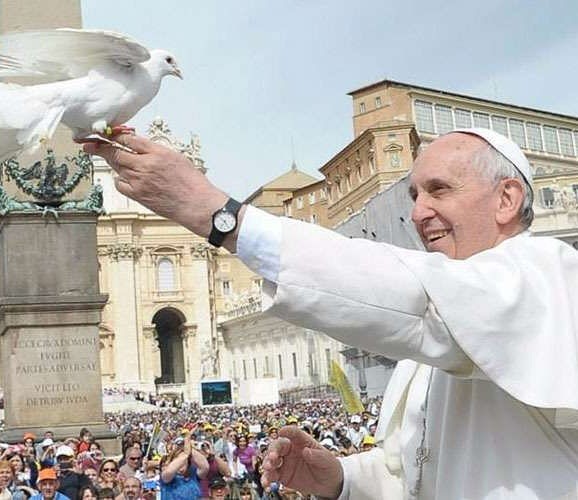 SANTA LUCÍA: sentidas palabras del Intendente Juan José Orrego, sobre el fallecimiento del Papa Francisco