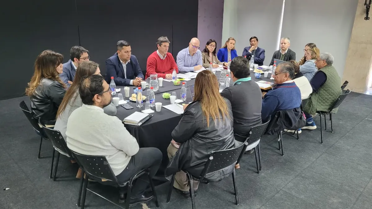 El Gobierno de Jujuy aceptó la contrapropuesta del 6% y garantiza elevar a $1 millón el salario inicial estatal
