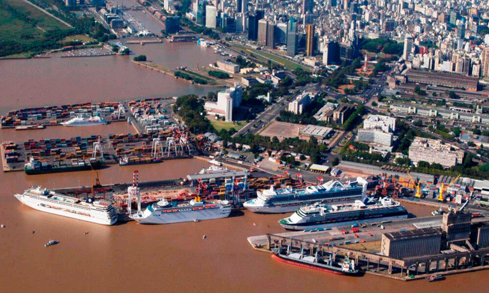 Prefectura intima a levantar el paro portuario: hay 140 barcos detenidos