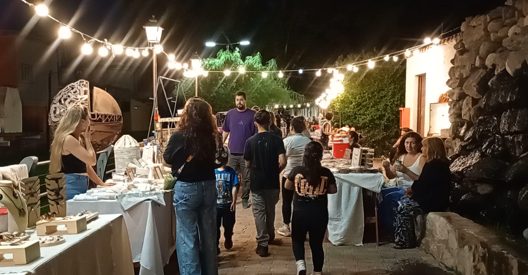 El otro corazón de los Corsos: las ferias de economía solidaria de Unquillo