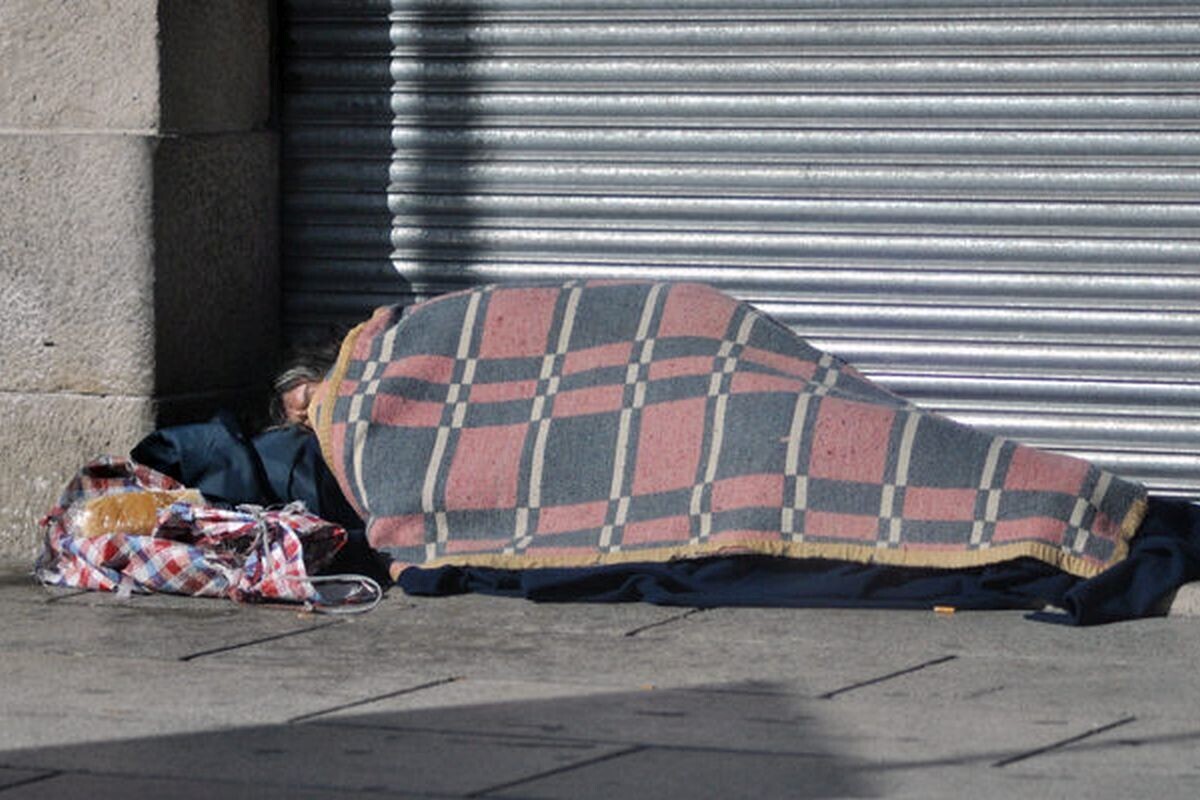 El municipio de Santa Fe refuerza la asistencia a unas 150 personas en situación de calle ante las bajas temperaturas