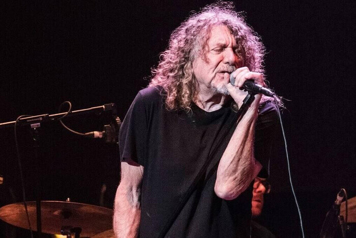Saving Grace, temas ajenos con el toque distintivo de Robert Plant