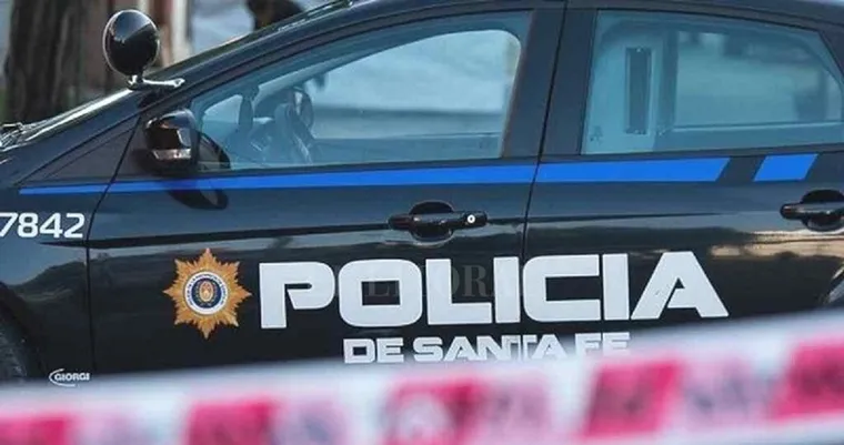 policia-santa-fe.webp Cayó preso frente al estadio de Unión y sería el presunto autor del crimen de dos amigos en Bº Centenario