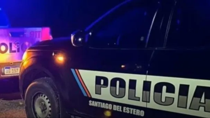 policia-santiago-del-estero-4-696x392-1 (1).png DRAMÁTICO ACCIDENTE: UNA MUJER RESULTÓ HERIDA DE GRAVEDAD TRAS CAER DE SU MOTOCICLETA