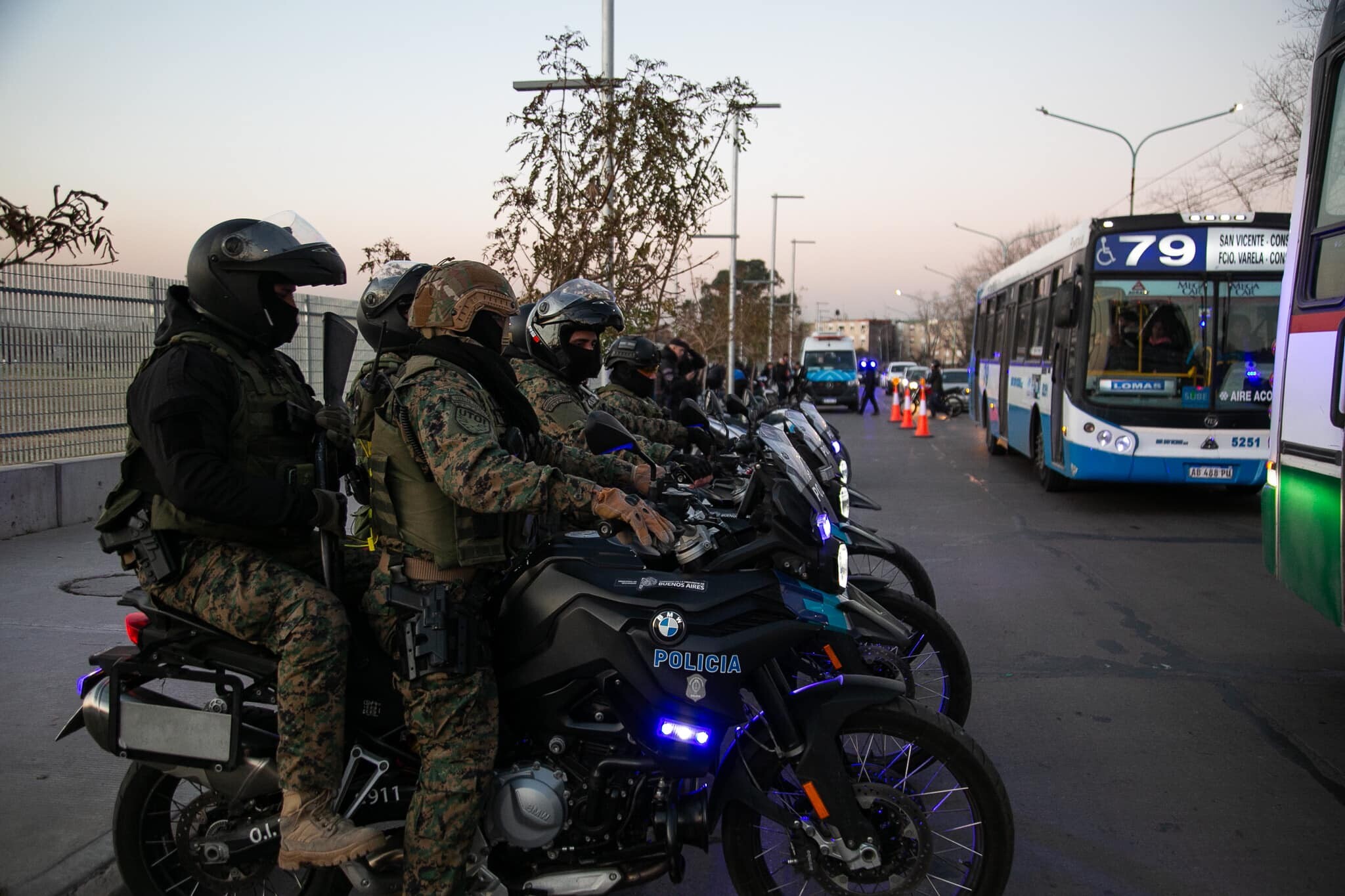 policía2 (2).jpg policía2 (2).jpg