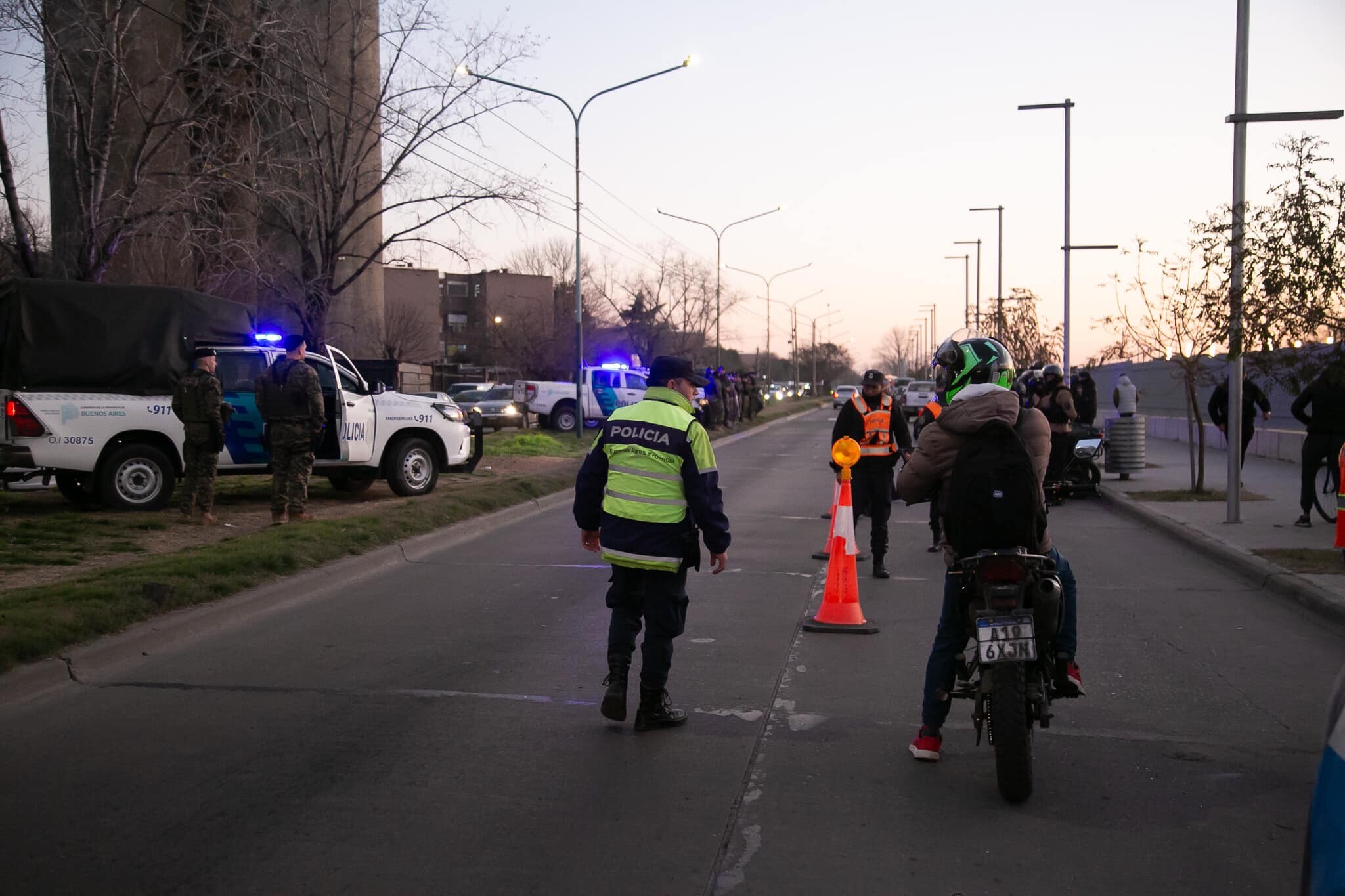policía3 (2).jpg policía3 (2).jpg