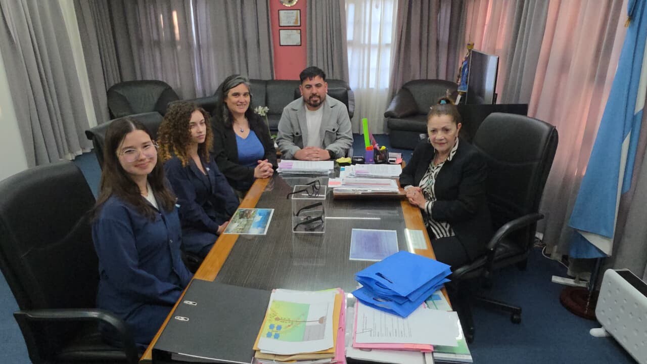 prensa2.jpg prensa2.jpg