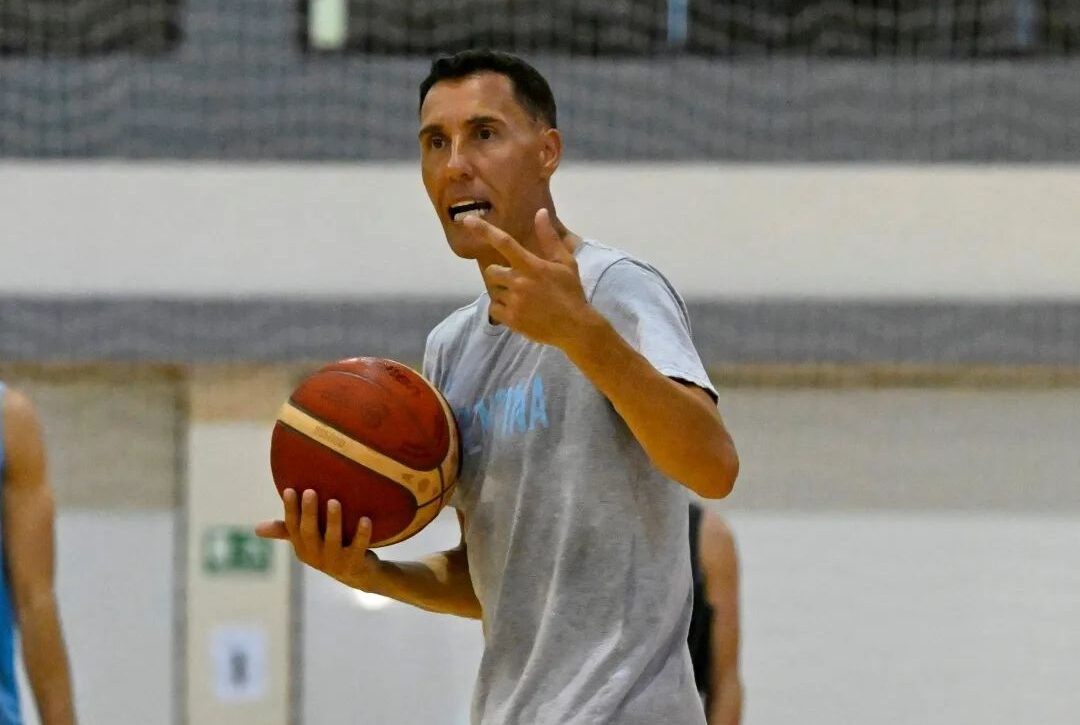 Prigioni habla sobre gestionar experiencia y juventud en la Selección