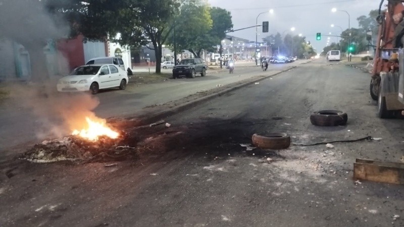 ¿LA CASA ESTÁ EN ORDEN?: Levantan el paro policial tras los anuncios salariales de Pullaro