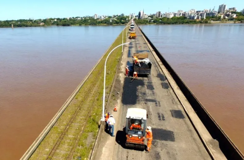 puente.webp Concluyó la reparación del Puente Internacional Paso de los Libres – Uruguayana