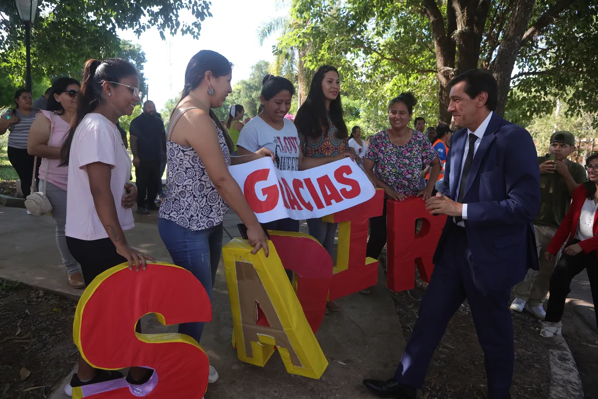 Sadir inauguró obra de pavimentación en Puesto Viejo