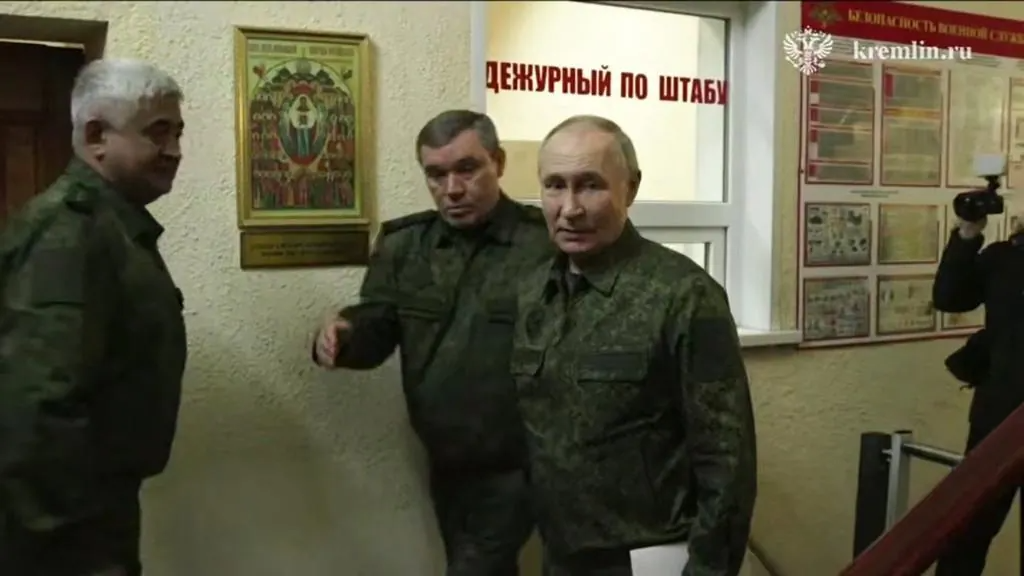 Putin ordena la expulsión de tropas ucranianas en Kursk y propone zona de seguridad
