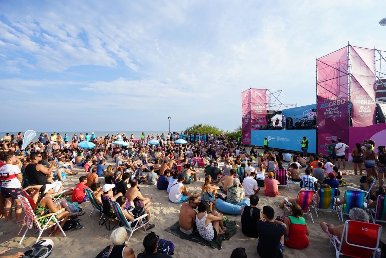 Esta temporada vuelve Re Creo a las playas de Villa Gesell