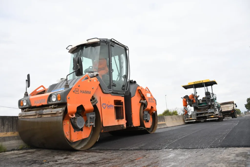 repavimentacion-coelctora-tavella-4-1024x683.webp Municipalidad de Salta: Ejecutaron obras de repavimentación en la avenida Tavella