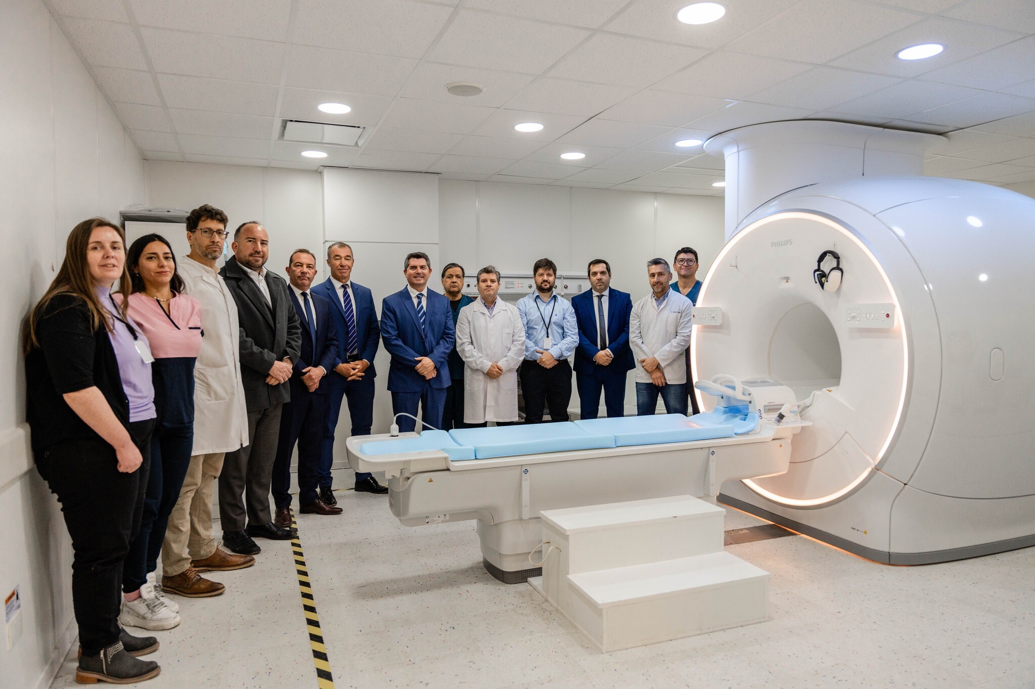 Con la presencia del gobernador Marcelo Orrego,  quedó inaugurado en el Hospital Marcial Quiroga un resonador de avanzada, clave para el diagnóstico por imagen