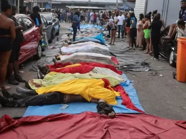 retiran-cuerpos-rio-janeiro.webp retiran-cuerpos-rio-janeiro.webp