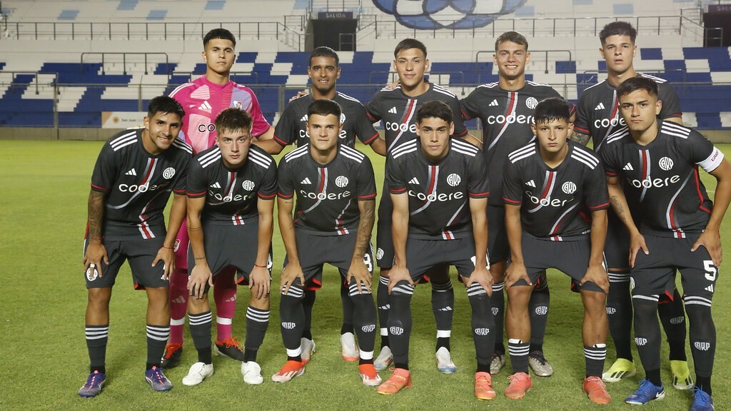 River Plate cerró su pretemporada en San Juan con goleada