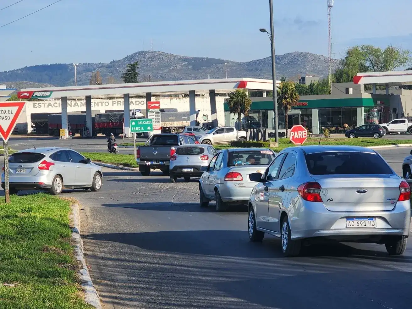 Reabrieron la rotonda de Espora y Actis y se normalizó el tránsito en el acceso a Tandil