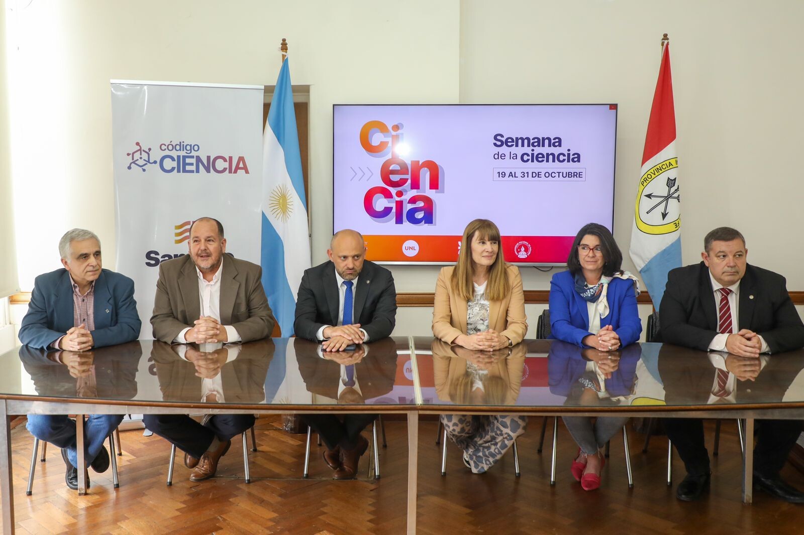 rueda1.jpeg rueda1.jpeg