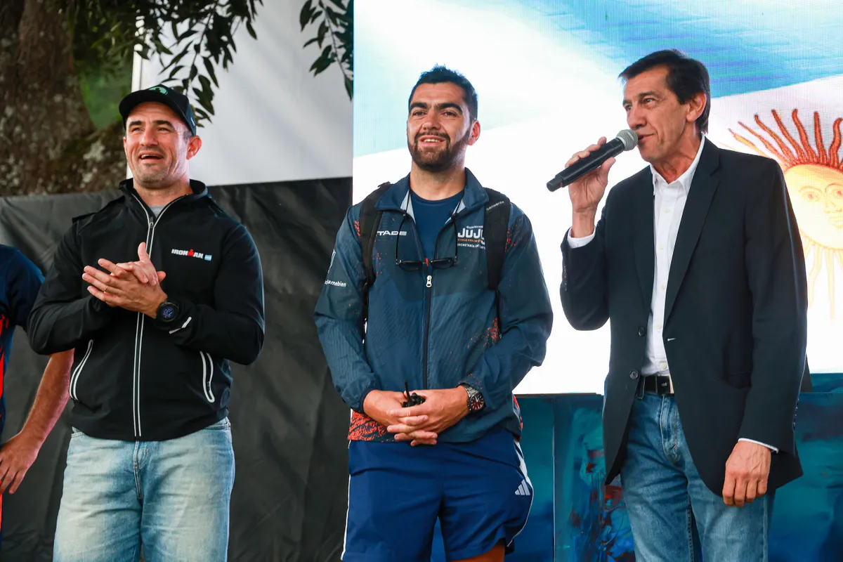 sadir-acompano-el-cierre-del-campeonato-regional-triatlon-la-cienaga (1).webp