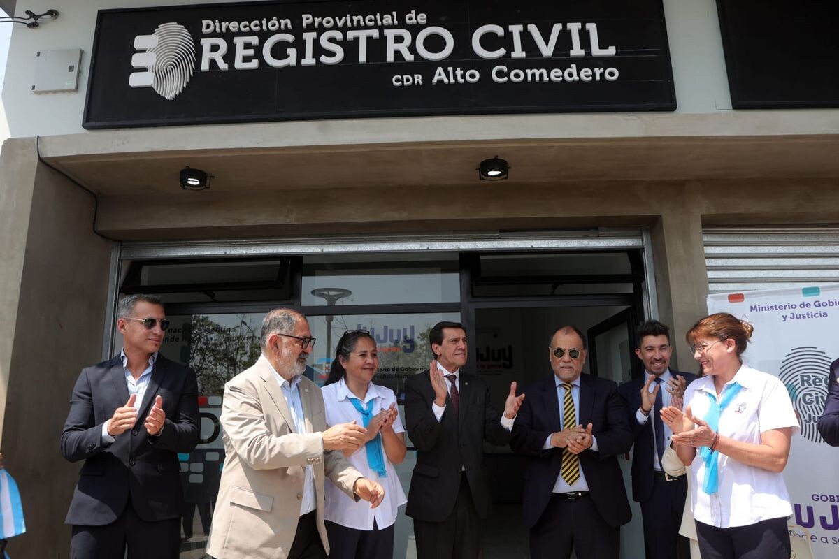 sadir-inauguro-oficina-del-registro-civil-alto-comedero.jpeg