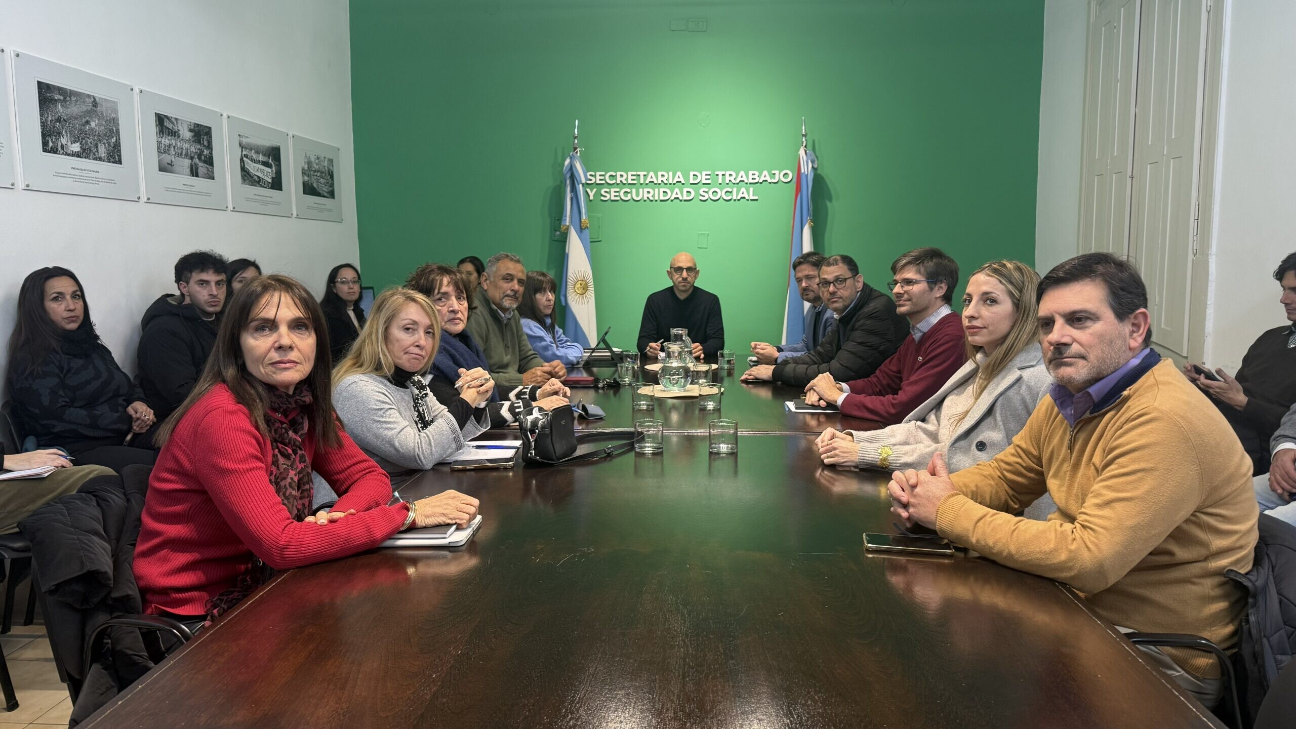 El gobierno llevó una oferta salarial a los estatales y la paritaria pasó a cuarto intermedio
