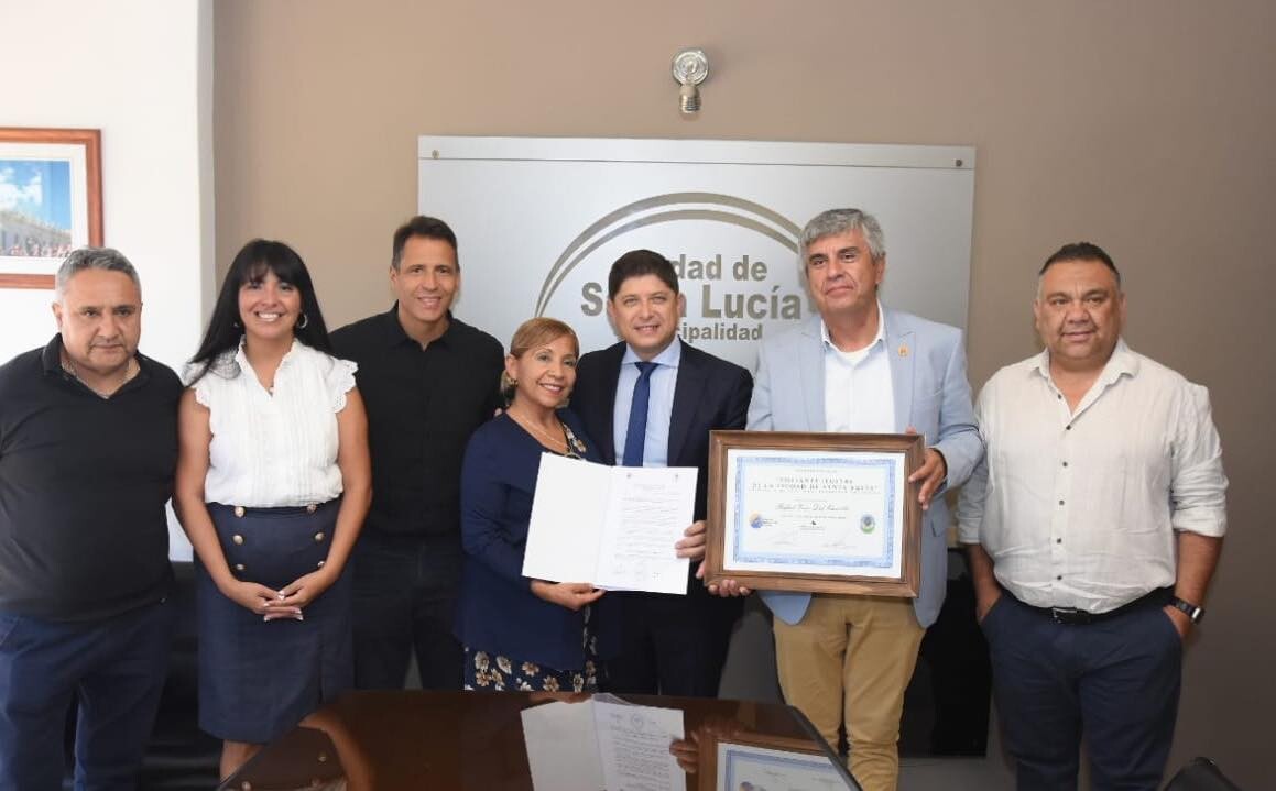 Fortaleciendo lazos el intendente de Santa Lucia recibió a  Rafael Vera Castillo, alcalde de Vicuña y presidente de los Municipios Turísticos de Chile.
