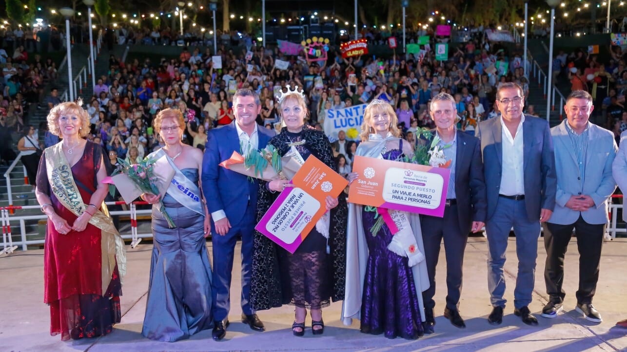 En una nueva elección provincial, el gobernador Marcelo Orrego coronó a la nueva Reina de las Personas Mayores.