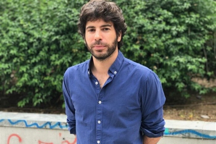 El escritor español Javier Serena publicó Apuntes para una Despedida