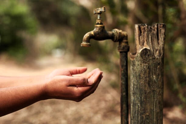 sin aguaa.jpg Un sector de San Antonio sufrió un corte de 2 días en el servicio de agua
