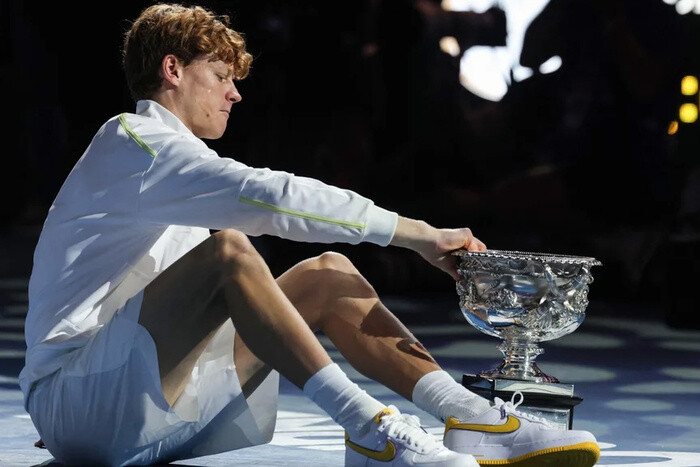 Jannik Sinner aplastó a Zverev y se quedó con el Australian Open