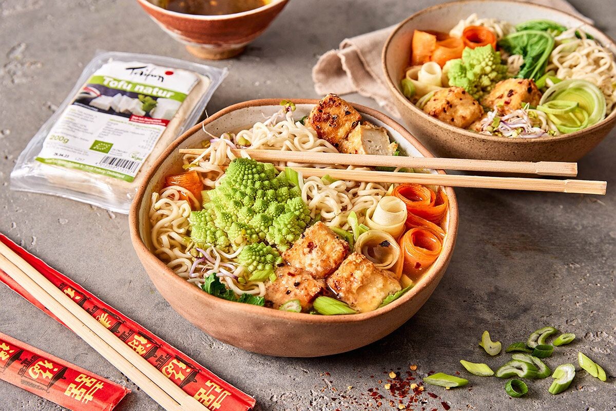Receta: Sopa ramen con tofu crujiente