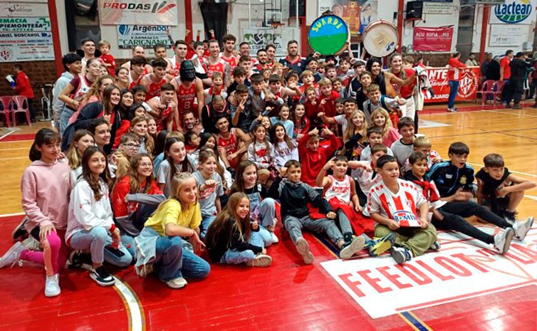 Sportivo Suardi se hizo fuerte en casa y es finalista de la Liga Argentina