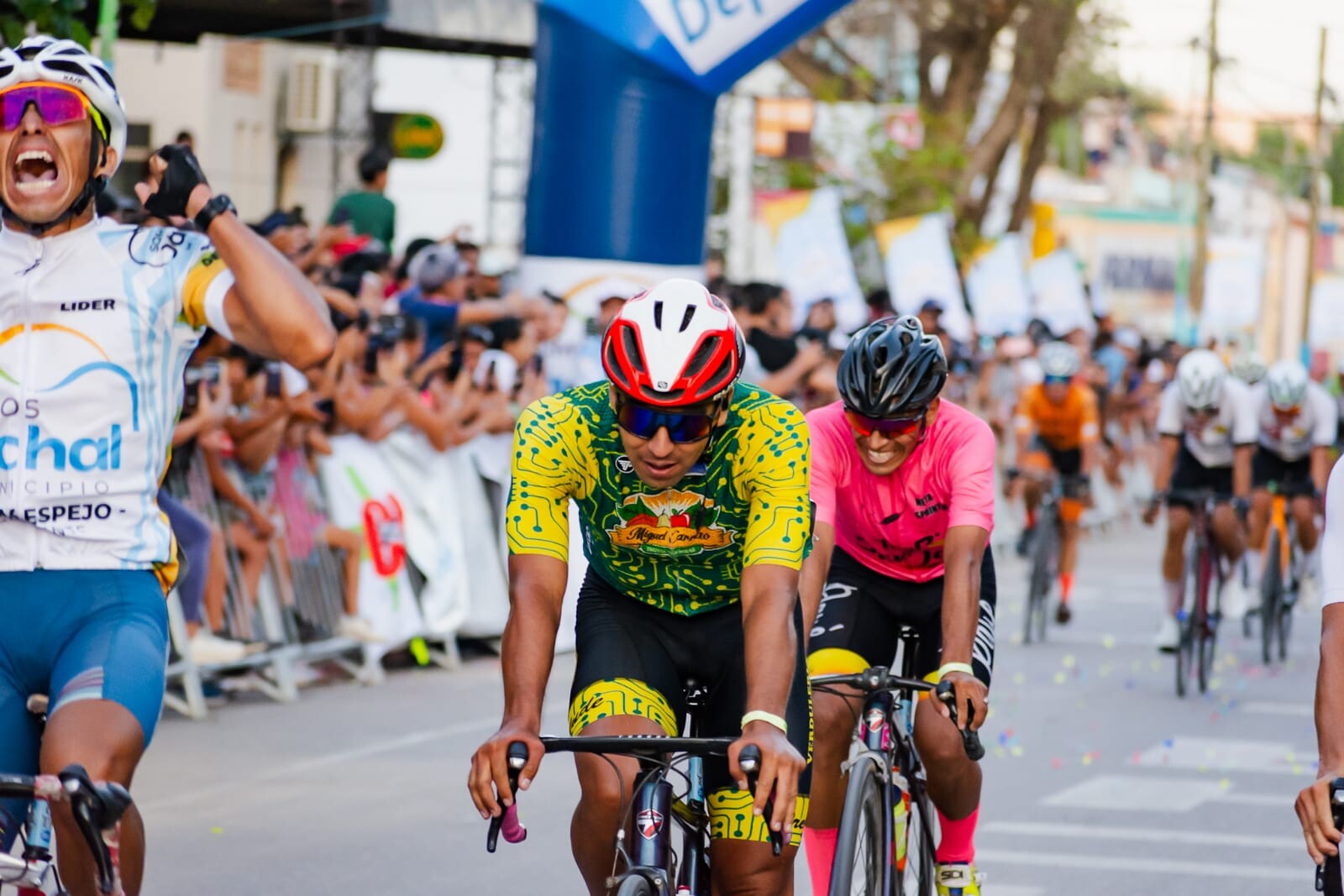 tour-ciclistico-san-jose-cierre-2.jpeg tour-ciclistico-san-jose-cierre-2.jpeg