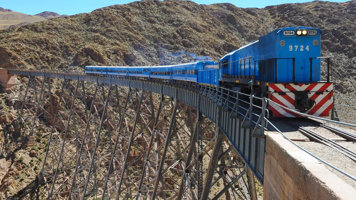 tren-las-nubesjpeg.webp tren-las-nubesjpeg.webp