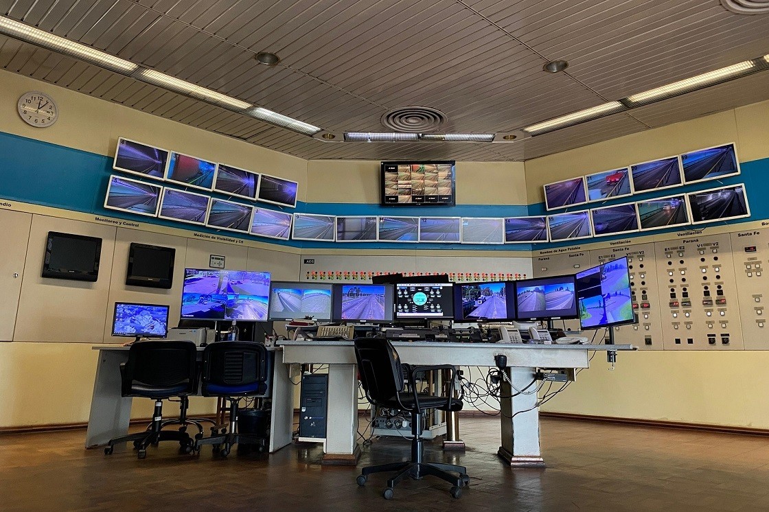 Renovarán los monitores de la sala de comando del túnel subfluvial