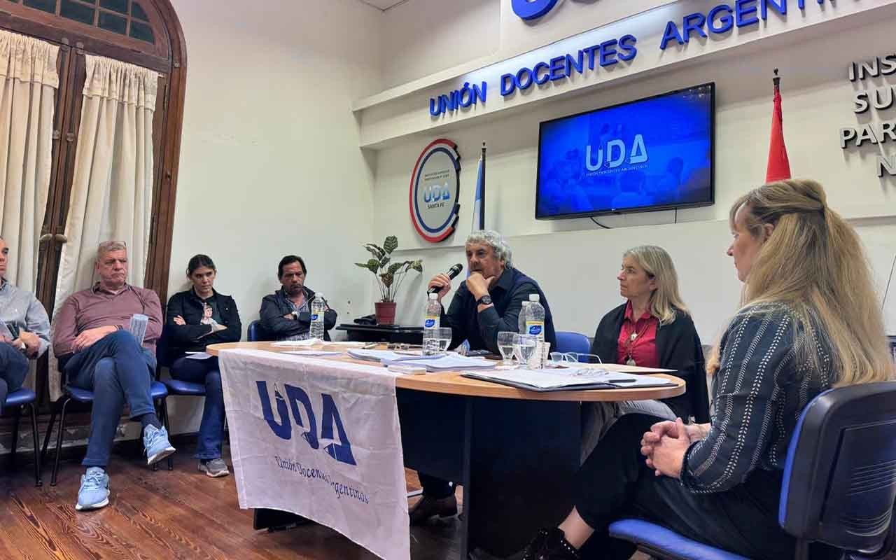 UDA reclama «volver a la negociación salarial» y advierte que «los salarios están lejos de ganarle a la inflación»