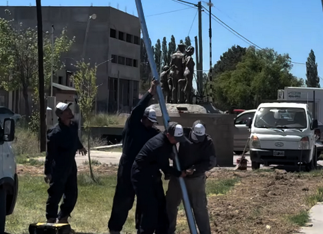 Iluminación LED para la bicisenda en Plottier.