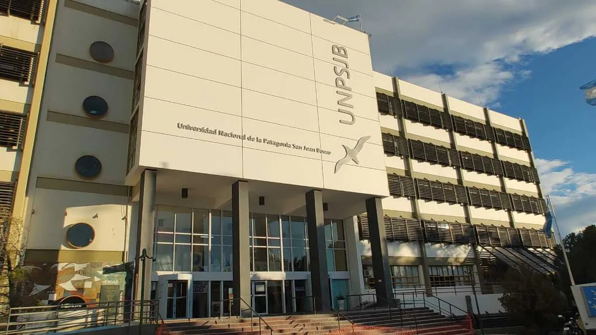 “La Uni te recibe”: la UNPSJB abre sus puertas con 65 carreras para estudiantes secundarios