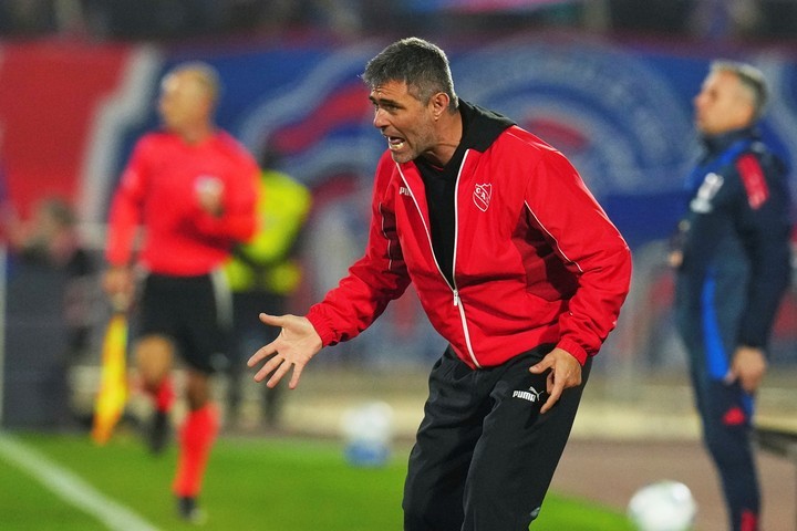 Independiente perdió en Chile. Hoy, River visita a Libertad