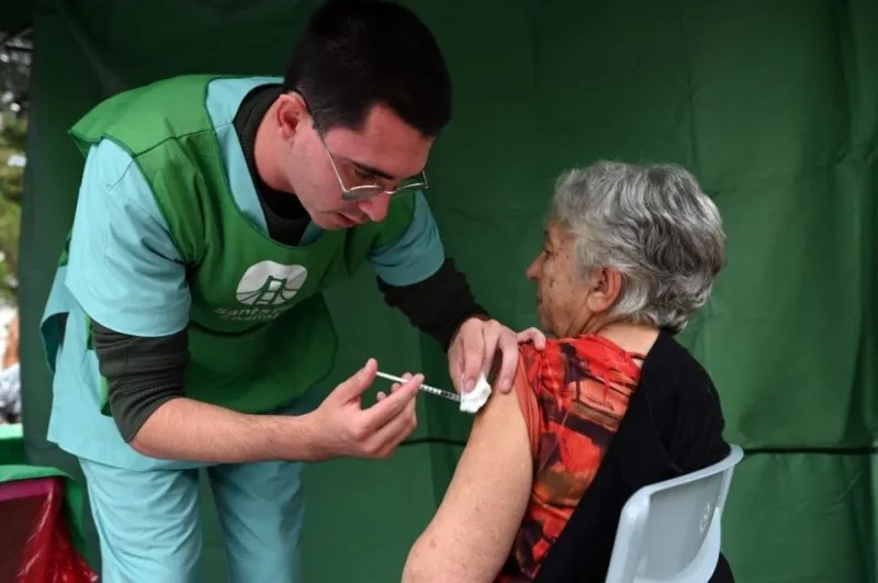 Continúa la campaña itinerante de vacunación