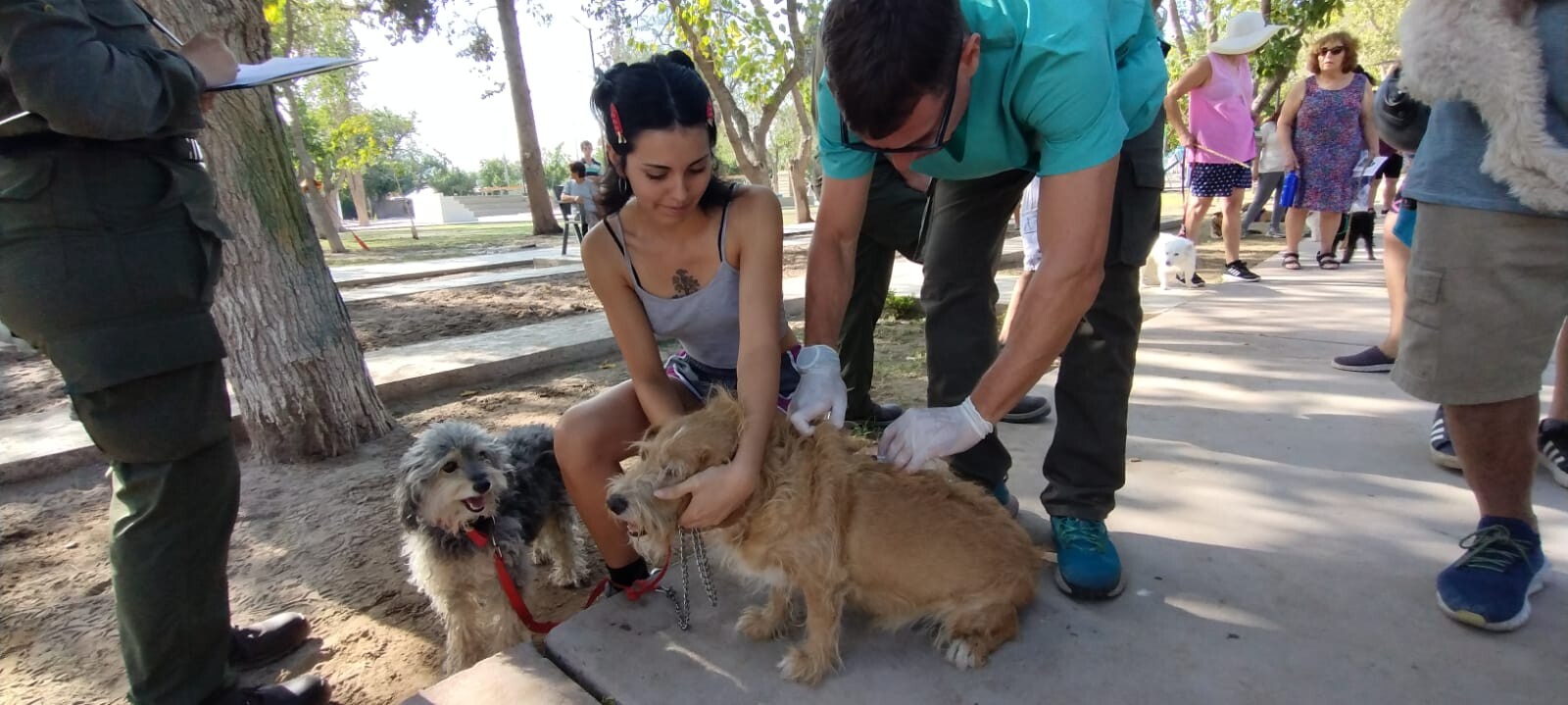 La Secretaría de Medio Ambiente y el Municipio de Rivadavia, colaborando con los vecinos y sus mascotas