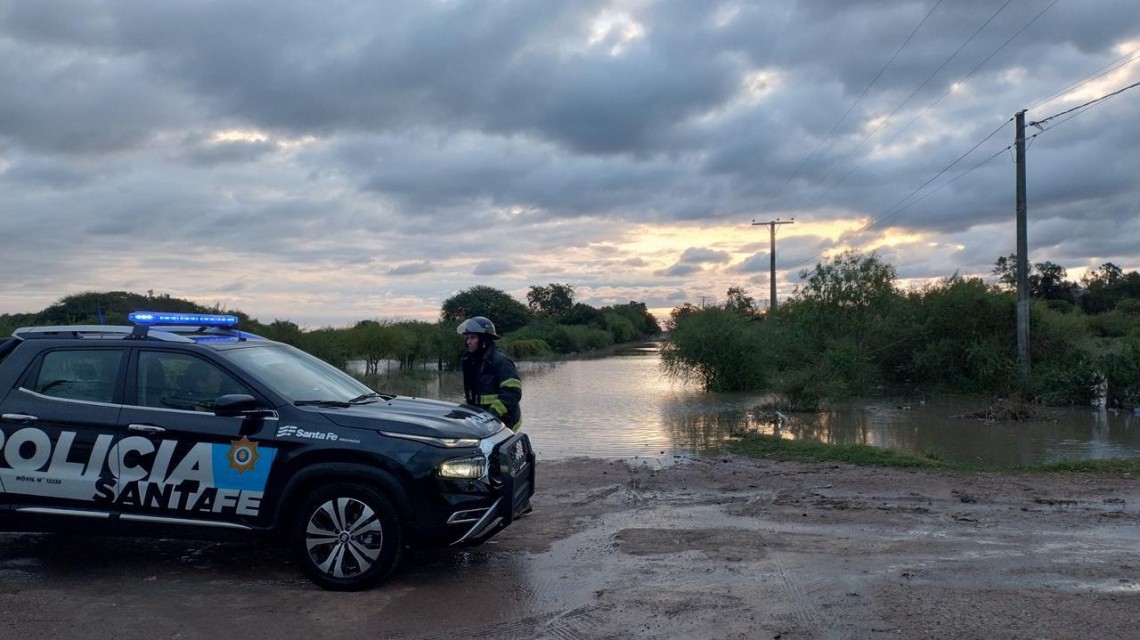 vera agua.jpeg Vera: Provincia Asistió A Los Evacuados Durante La Noche, Mientras El 90% De La Ciudad Ya Se Recuperó Del Temporal